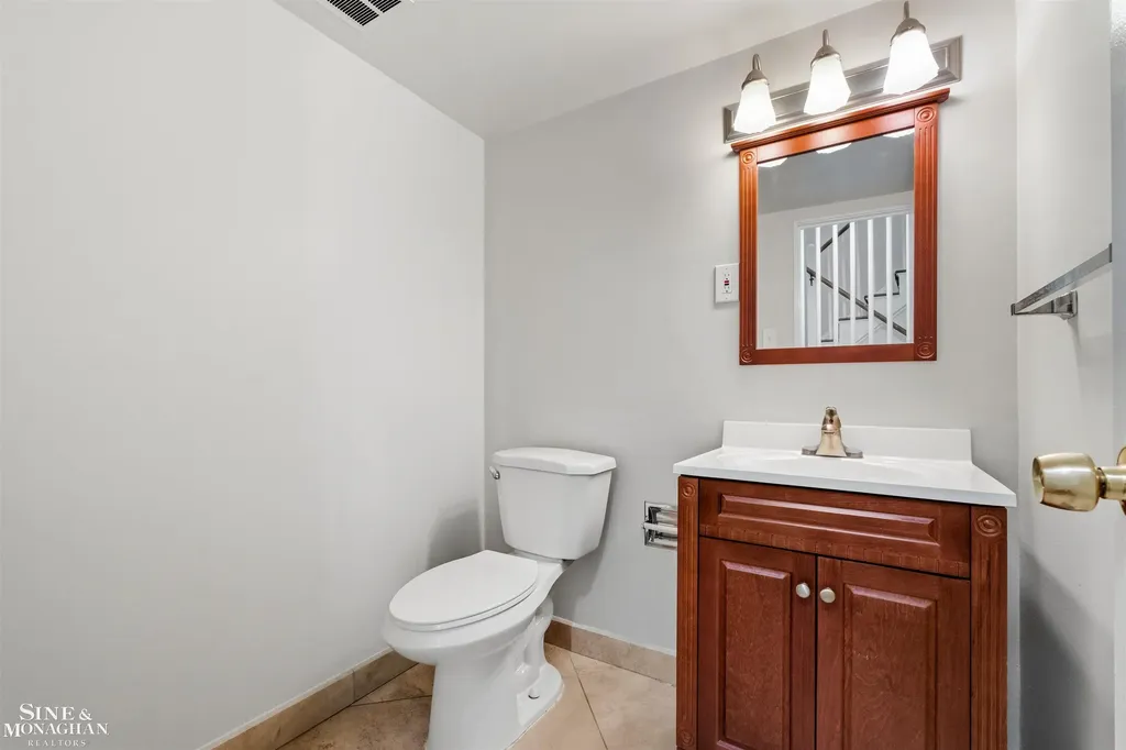 515 Neff Road Grosse Pointe City MI 48230