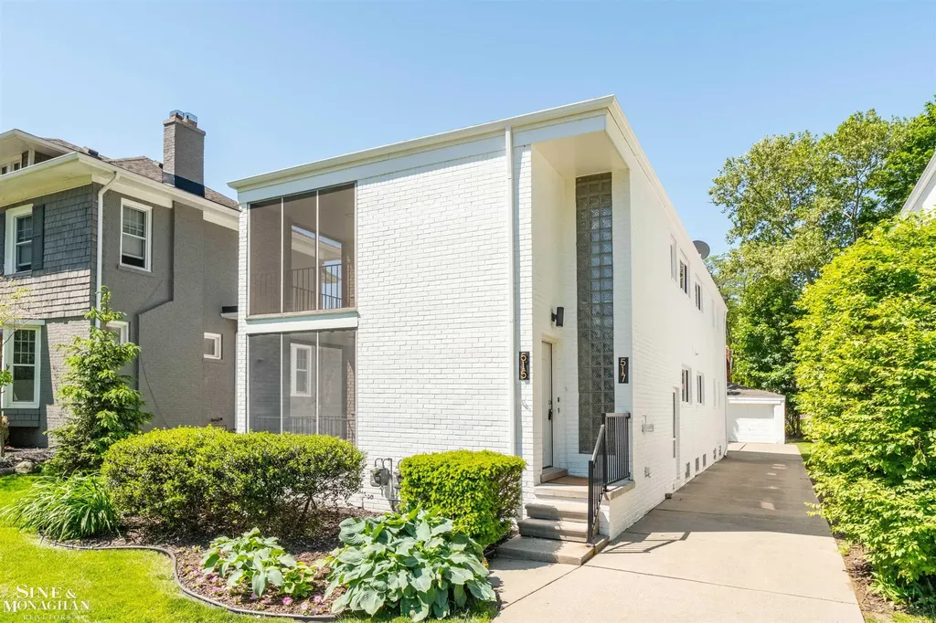 515 Neff Road Grosse Pointe City MI 48230