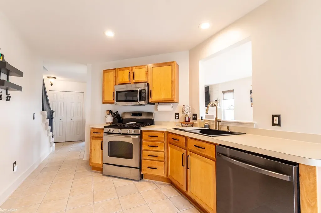 24444 Kolleen Lane Clinton Charter Township MI 48035