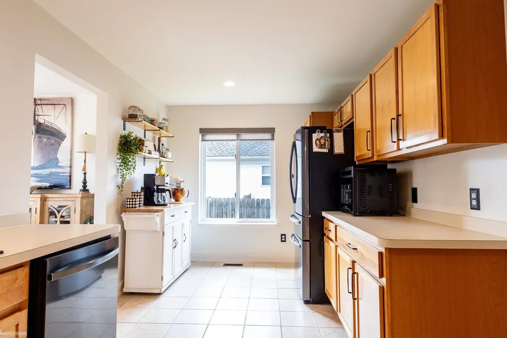 24444 Kolleen Lane Clinton Charter Township MI 48035