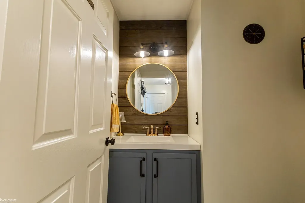 24444 Kolleen Lane Clinton Charter Township MI 48035