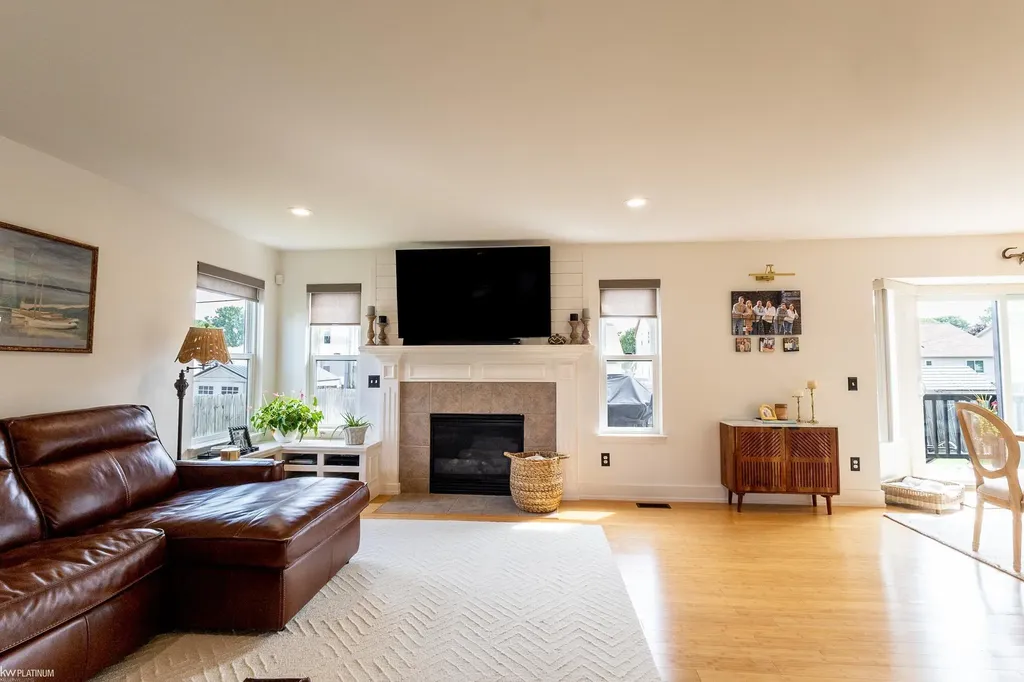 24444 Kolleen Lane Clinton Charter Township MI 48035