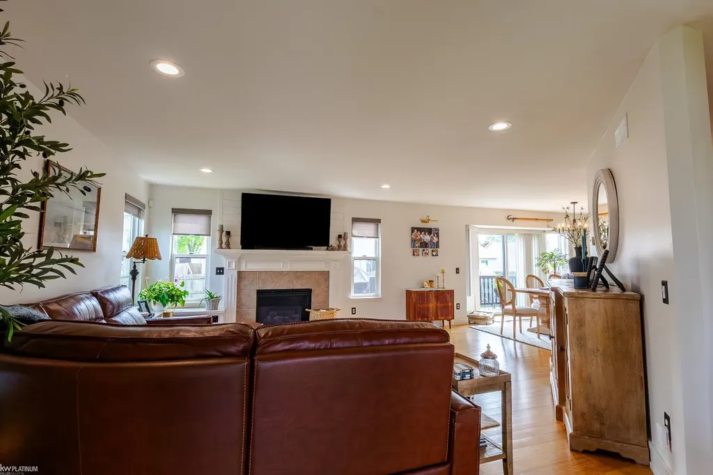 24444 Kolleen Lane Clinton Charter Township MI 48035