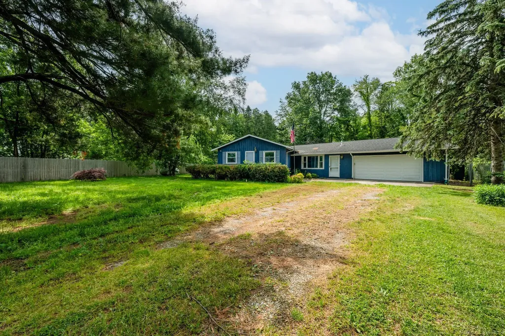 2326 Ann Court Stevensville Village MI 49127