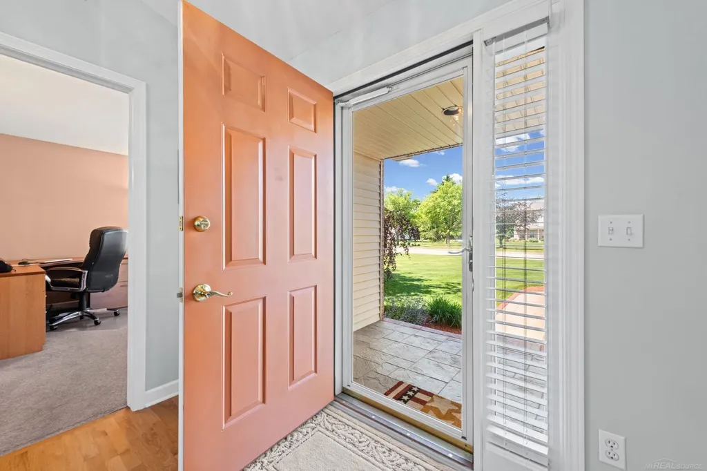 5800 Jeanne Marie Drive White Lake Charter Township MI 48383