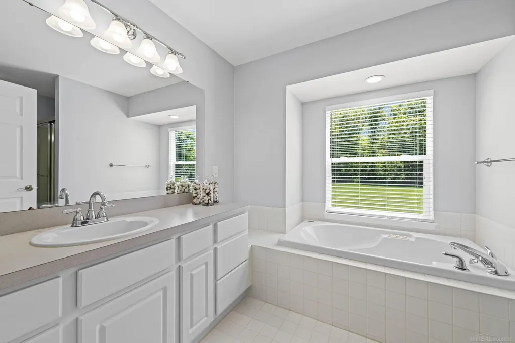 5800 Jeanne Marie Drive White Lake Charter Township MI 48383