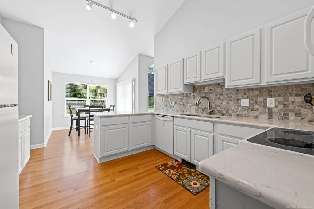 5800 Jeanne Marie Drive White Lake Charter Township MI 48383