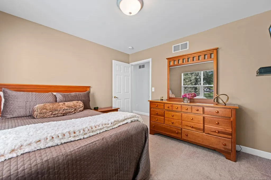 5800 Jeanne Marie Drive White Lake Charter Township MI 48383