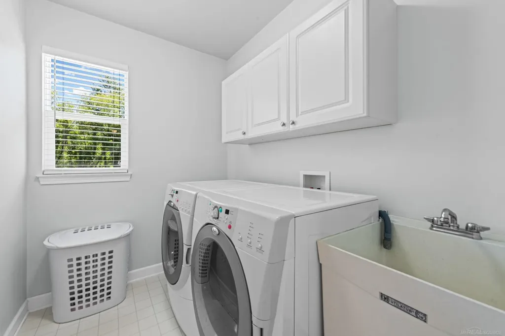 5800 Jeanne Marie Drive White Lake Charter Township MI 48383