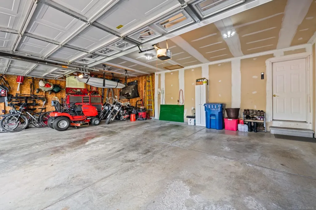 5800 Jeanne Marie Drive White Lake Charter Township MI 48383