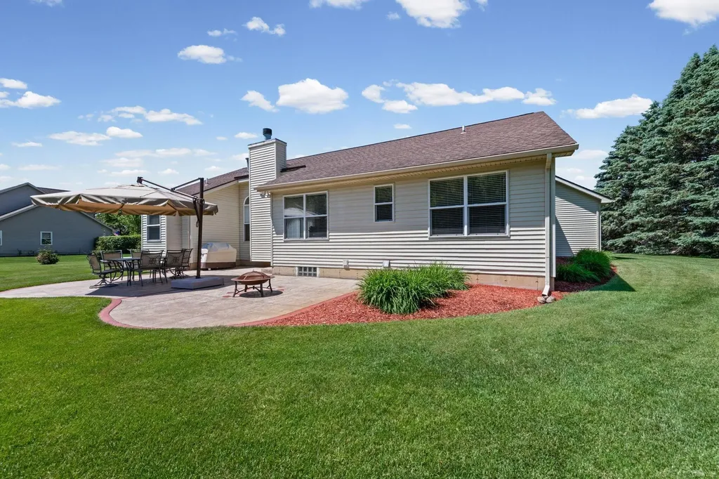 5800 Jeanne Marie Drive White Lake Charter Township MI 48383