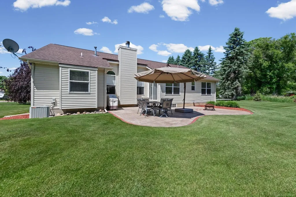 5800 Jeanne Marie Drive White Lake Charter Township MI 48383