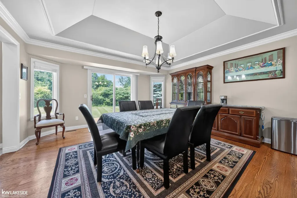 13337 Windham Drive Washington Township MI 48094