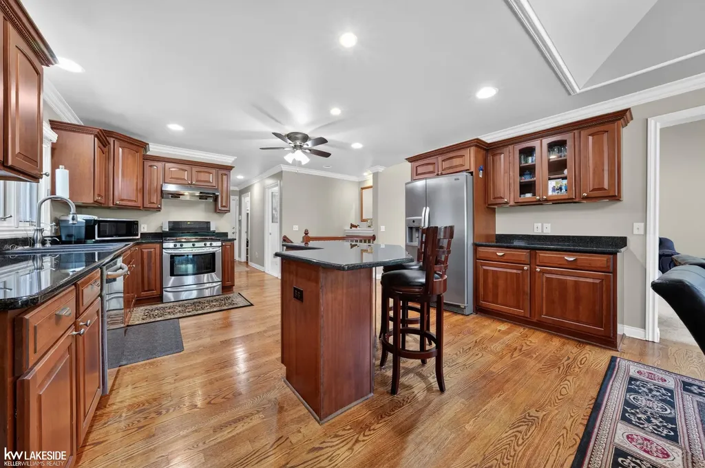 13337 Windham Drive Washington Township MI 48094