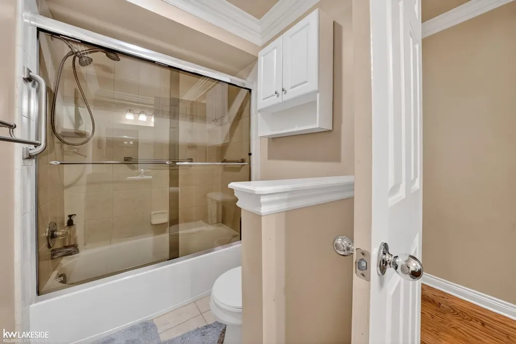 13337 Windham Drive Washington Township MI 48094