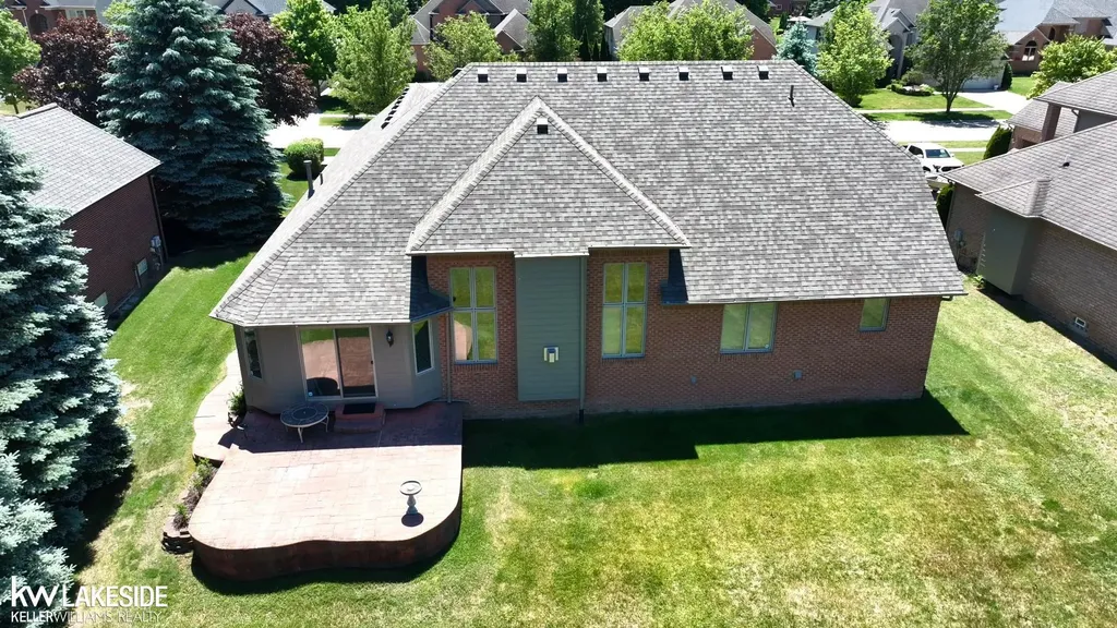13337 Windham Drive Washington Township MI 48094