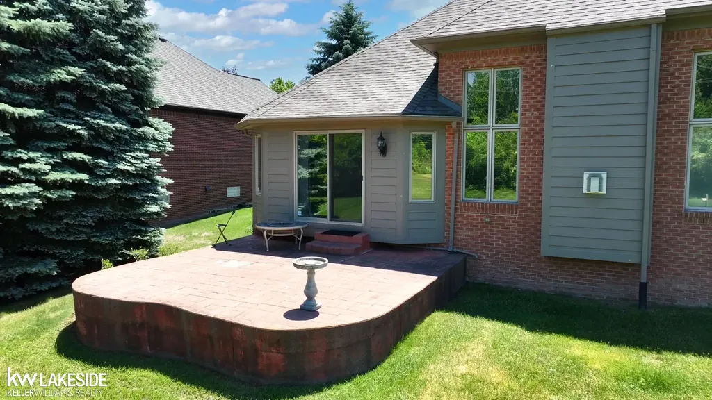 13337 Windham Drive Washington Township MI 48094