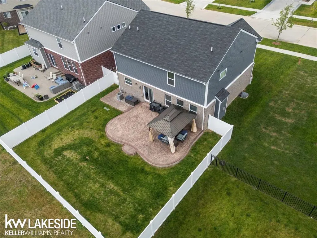 23732 Shadow Woods Avenue Macomb Township MI 48042