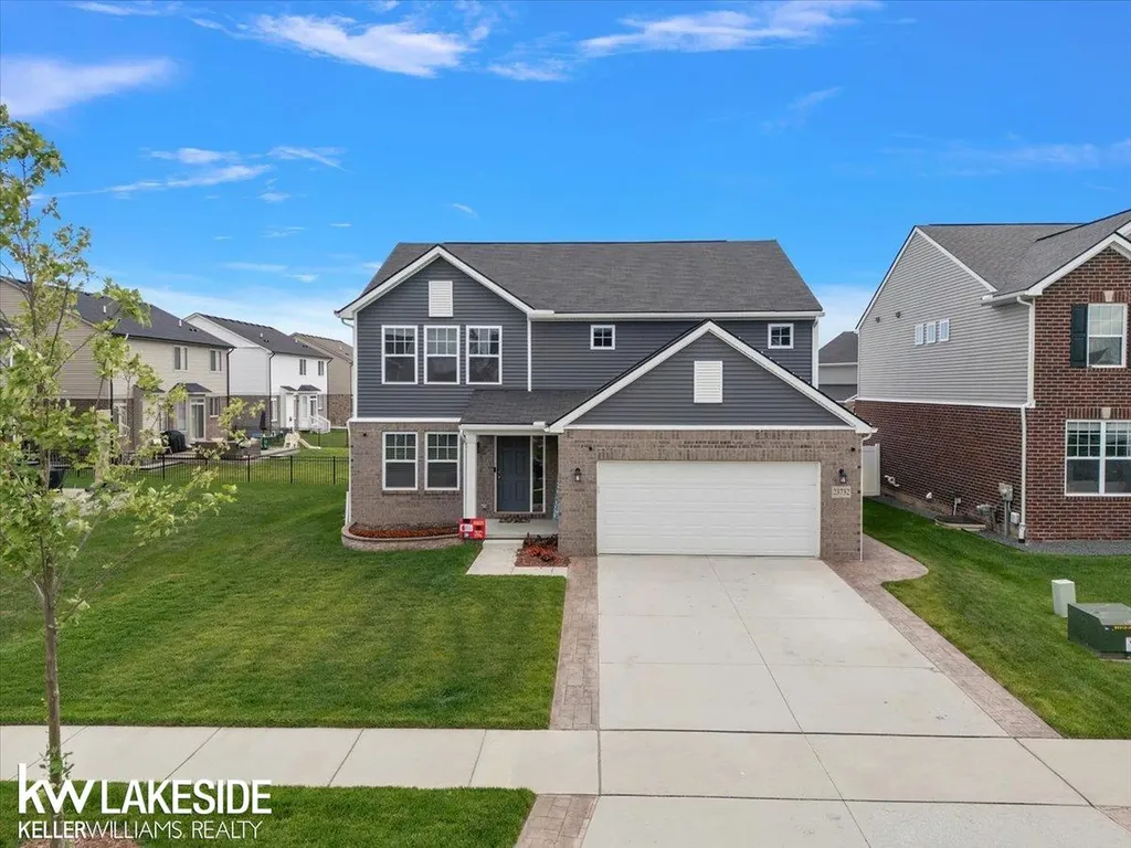 23732 Shadow Woods Avenue Macomb Township MI 48042