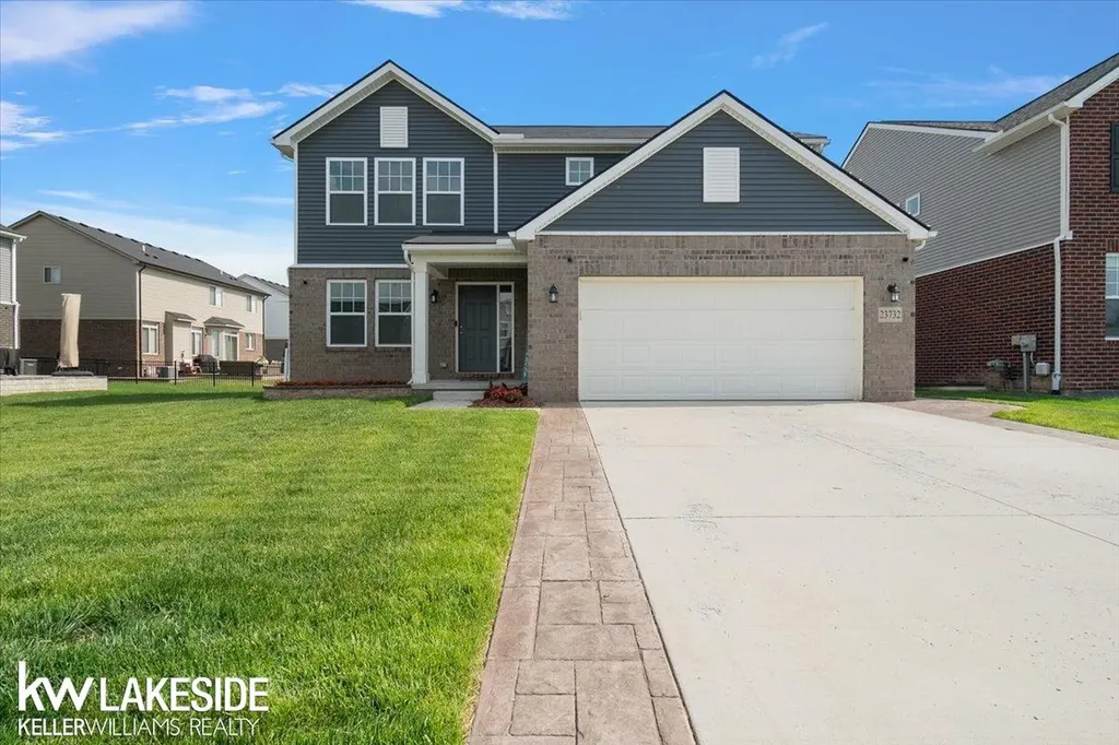23732 Shadow Woods Avenue Macomb Township MI 48042