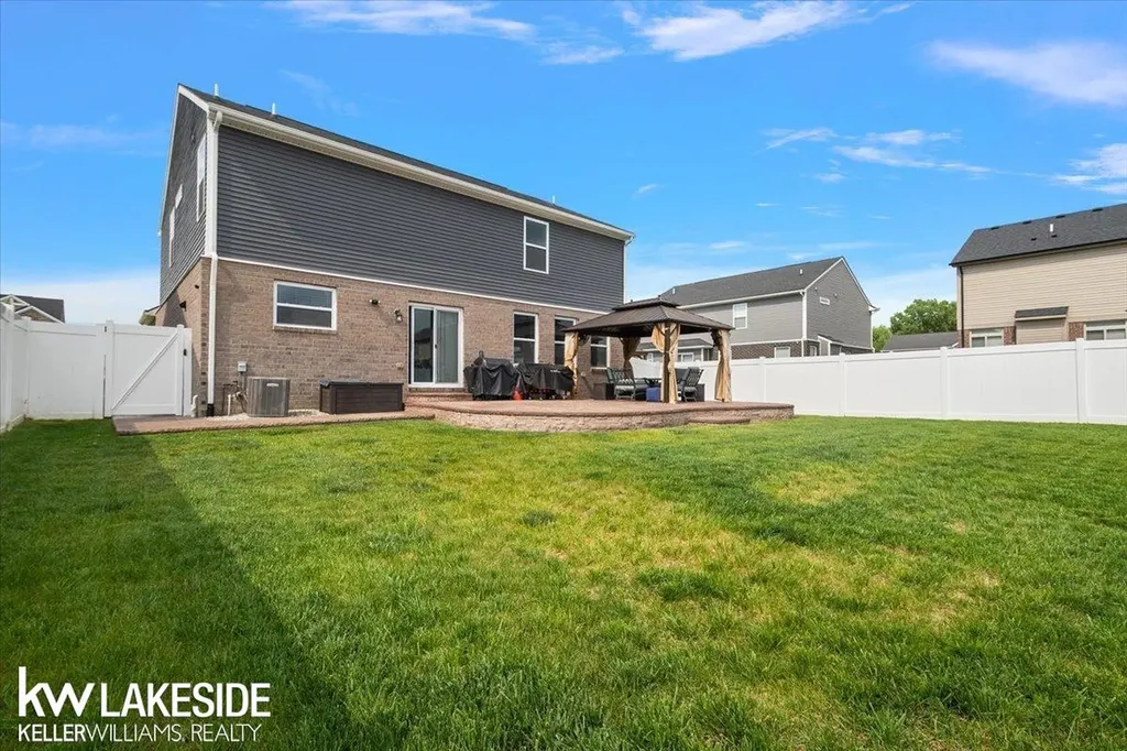 23732 Shadow Woods Avenue Macomb Township MI 48042