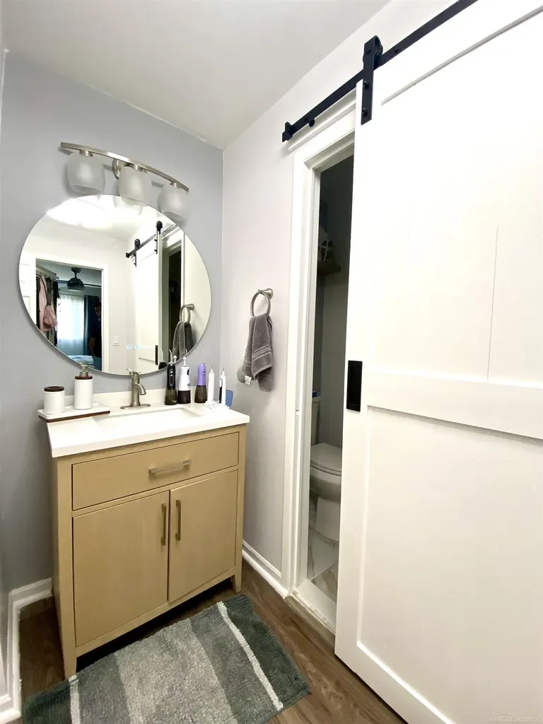 2330 Hillendale Drive Rochester Hills City MI 48309