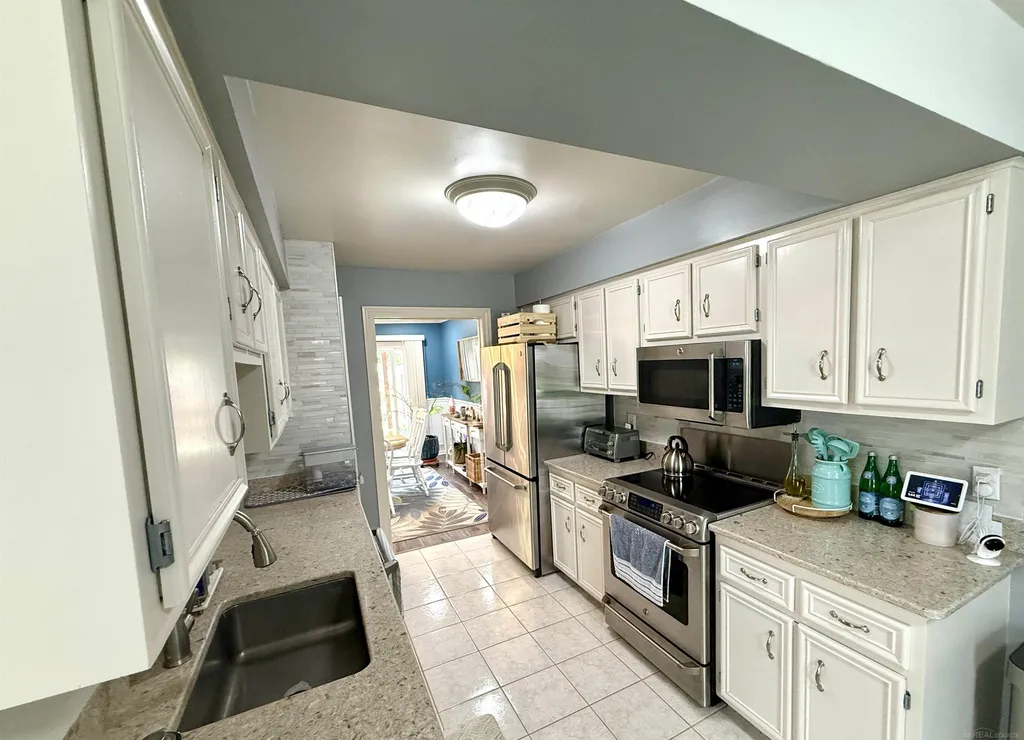 2330 Hillendale Drive Rochester Hills City MI 48309