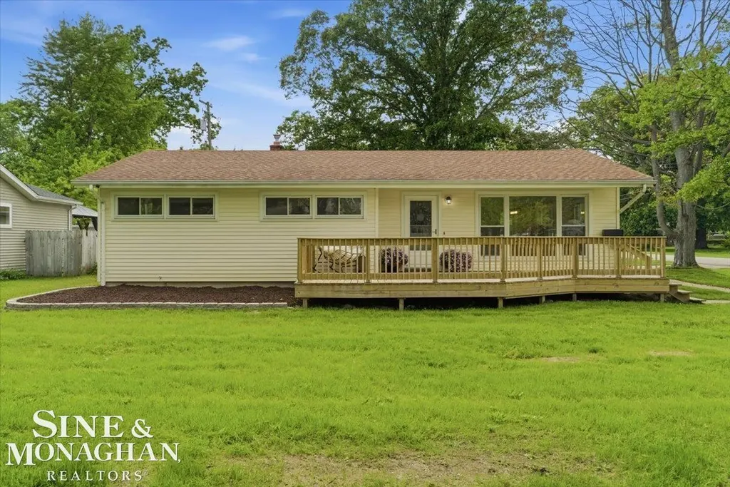 1706 New Jersey Avenue Marysville City MI 48040