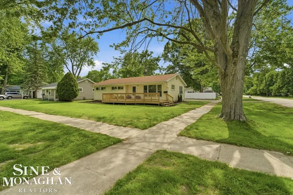 1706 New Jersey Avenue Marysville City MI 48040