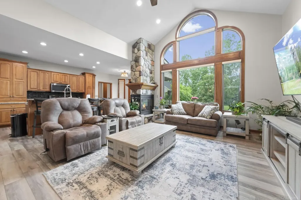 75993 Mckay Road Bruce Township MI 48065