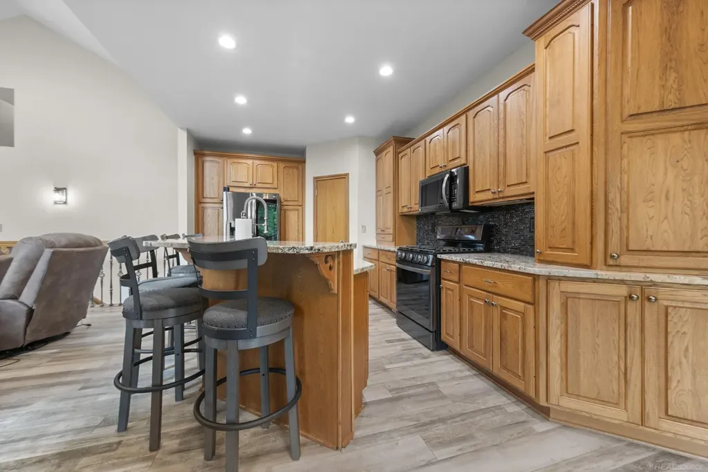 75993 Mckay Road Bruce Township MI 48065