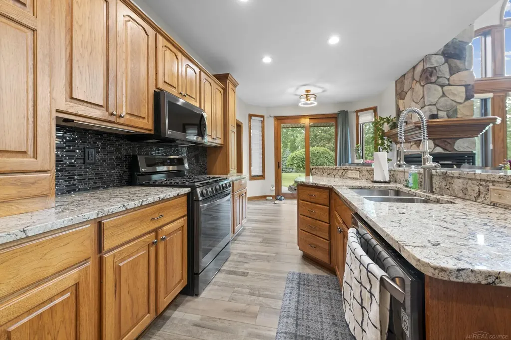 75993 Mckay Road Bruce Township MI 48065