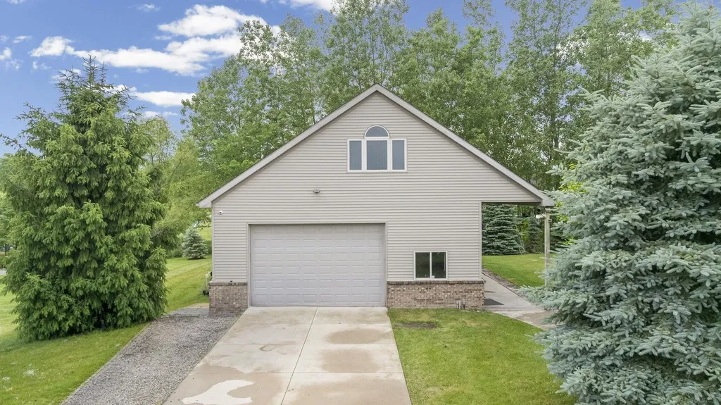 75993 Mckay Road Bruce Township MI 48065