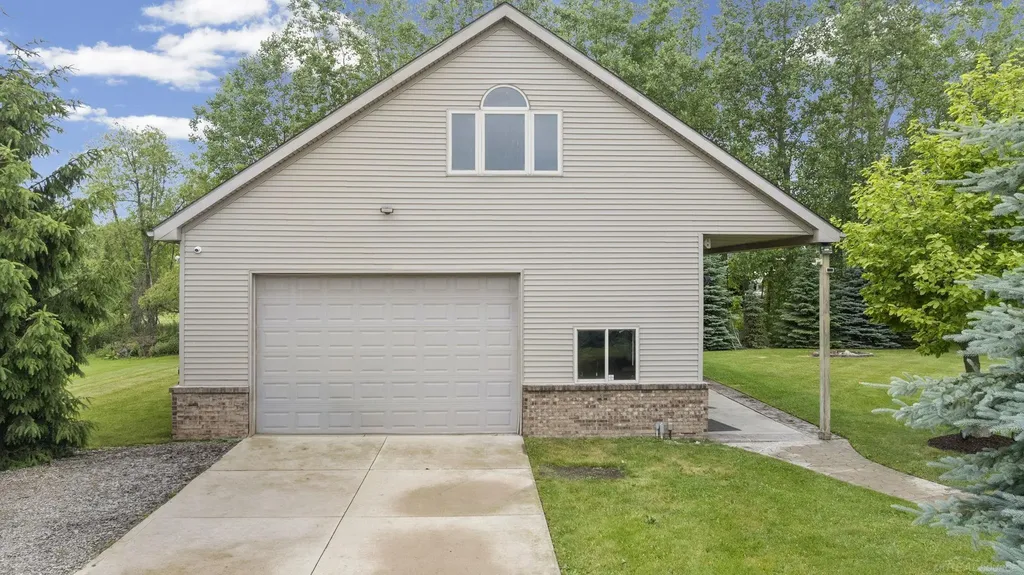 75993 Mckay Road Bruce Township MI 48065