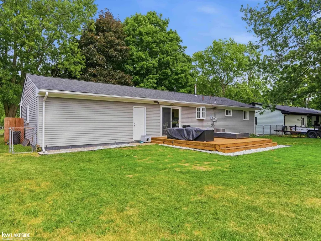 45709 Wakefield Street Shelby Charter Township MI 48317