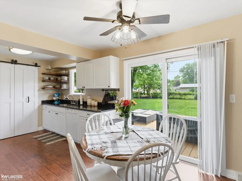 45709 Wakefield Street Shelby Charter Township MI 48317