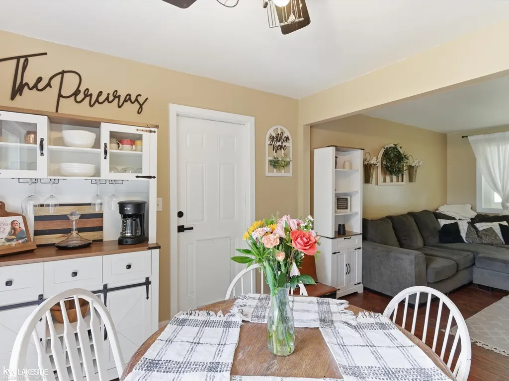 45709 Wakefield Street Shelby Charter Township MI 48317