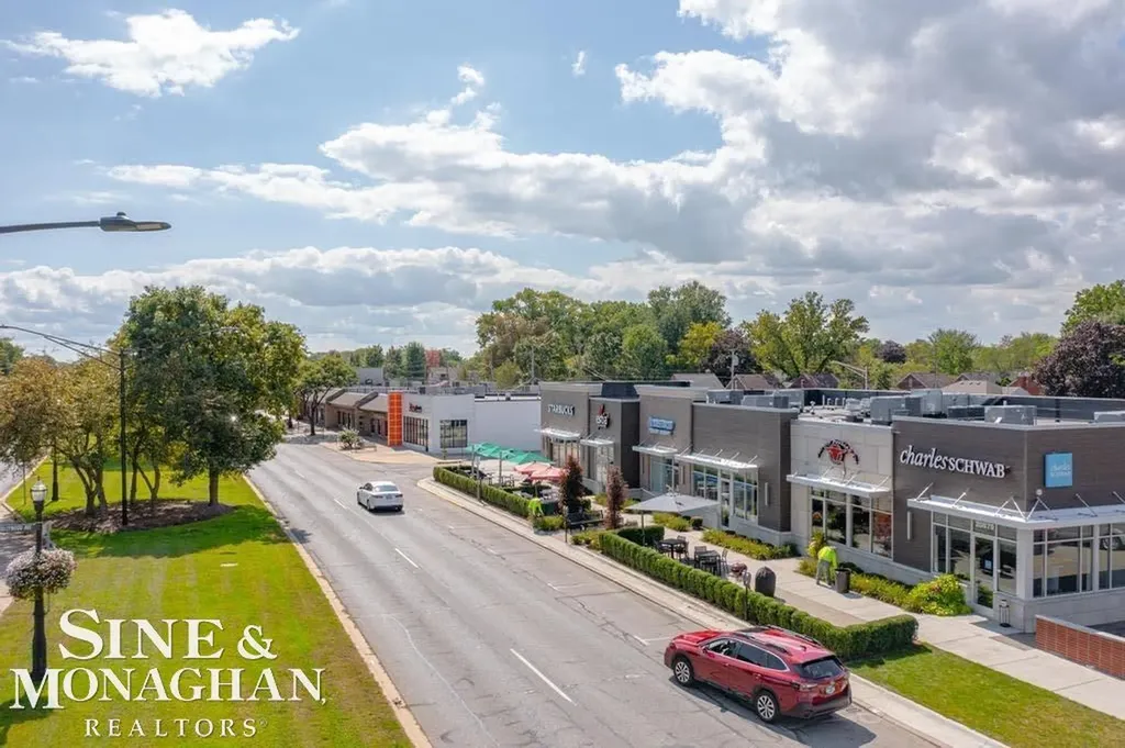 1229 Brys Drive Grosse Pointe Woods City MI 48236