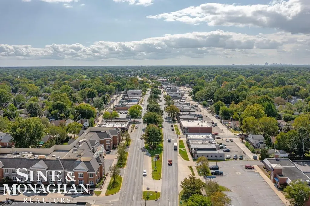 1229 Brys Drive Grosse Pointe Woods City MI 48236