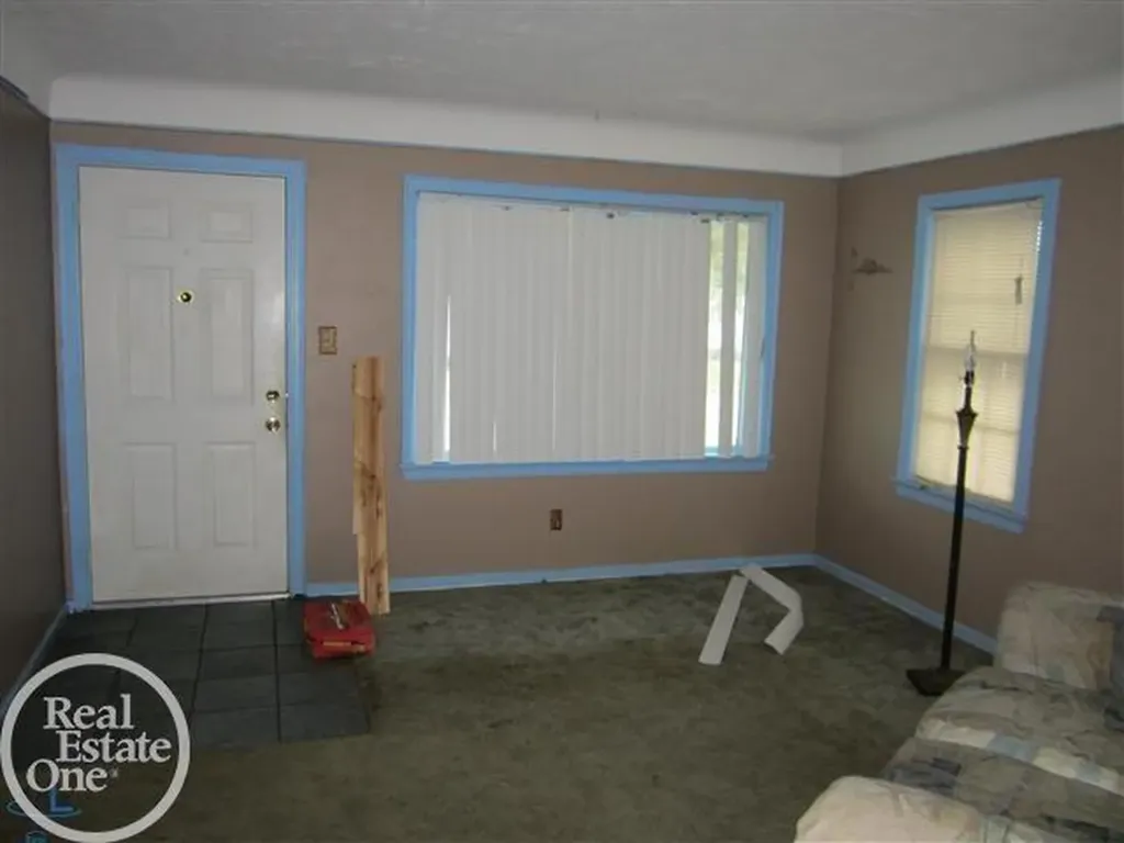 22133 Donald Avenue Eastpointe City MI 48021