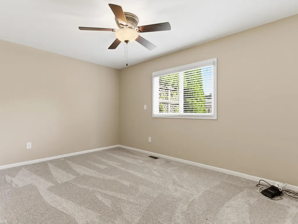 2497 Avalon Drive Troy City MI 48083