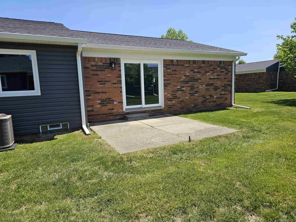 37971 Dor Sal Street Sterling Heights City MI 48312