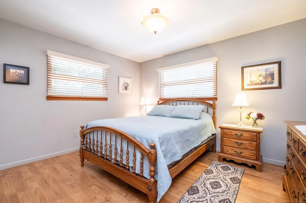 7368 Kubis Street Westland City MI 48185