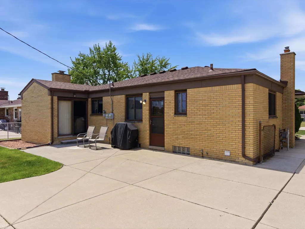 35842 Malibu Drive Sterling Heights City MI 48312