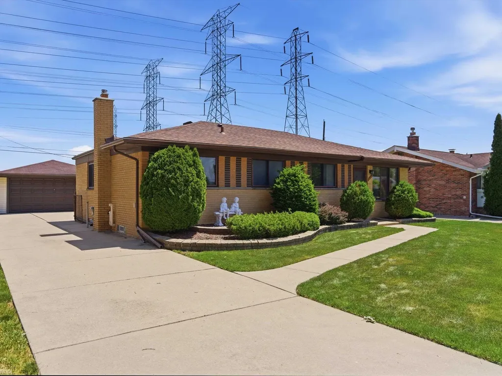 35842 Malibu Drive Sterling Heights City MI 48312