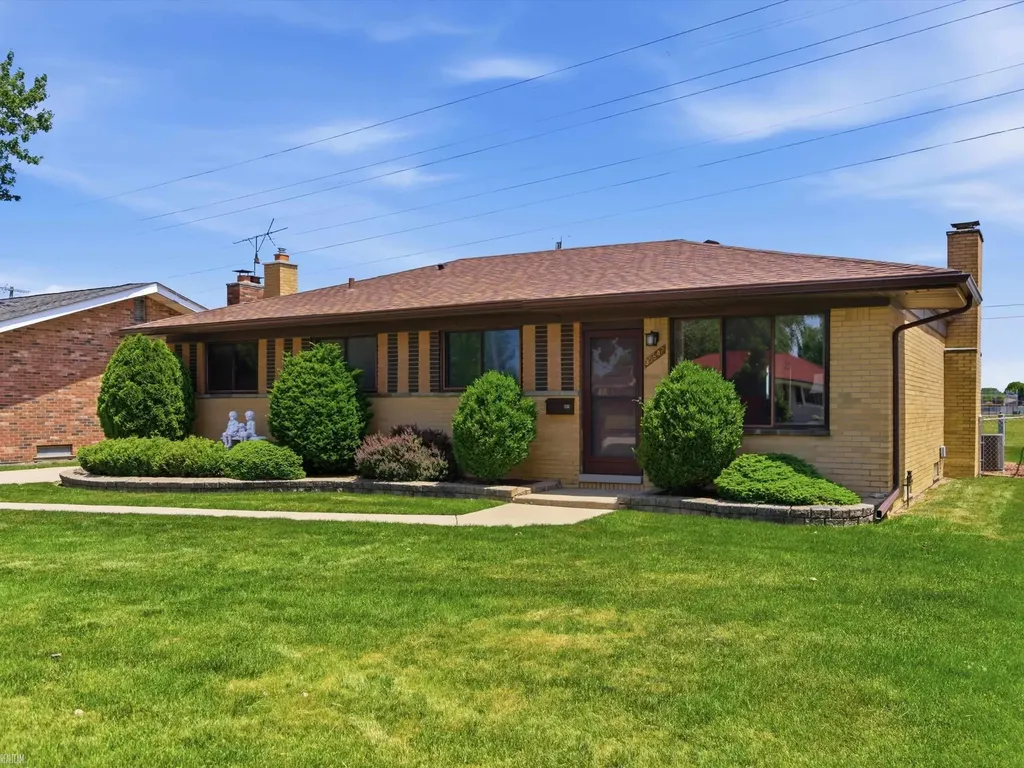 35842 Malibu Drive Sterling Heights City MI 48312
