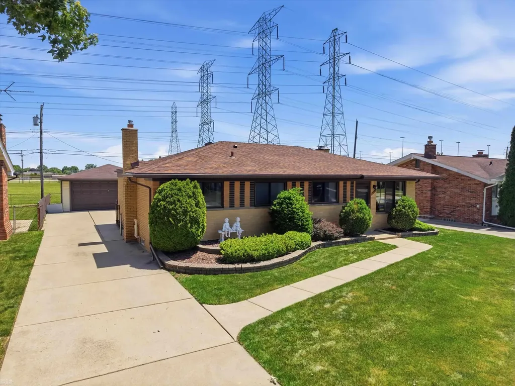 35842 Malibu Drive Sterling Heights City MI 48312