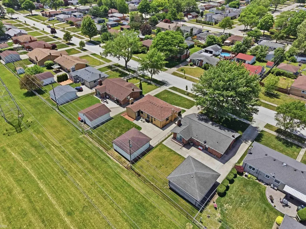 35842 Malibu Drive Sterling Heights City MI 48312