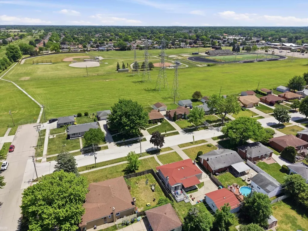 35842 Malibu Drive Sterling Heights City MI 48312