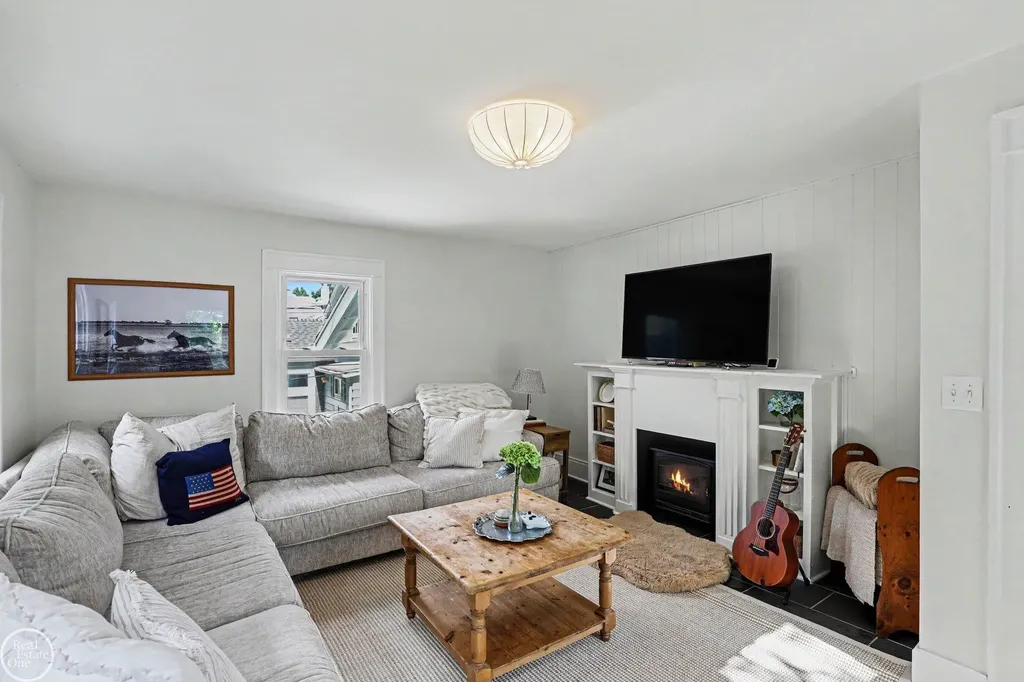 149 Pleasant Street Romeo Village MI 48065